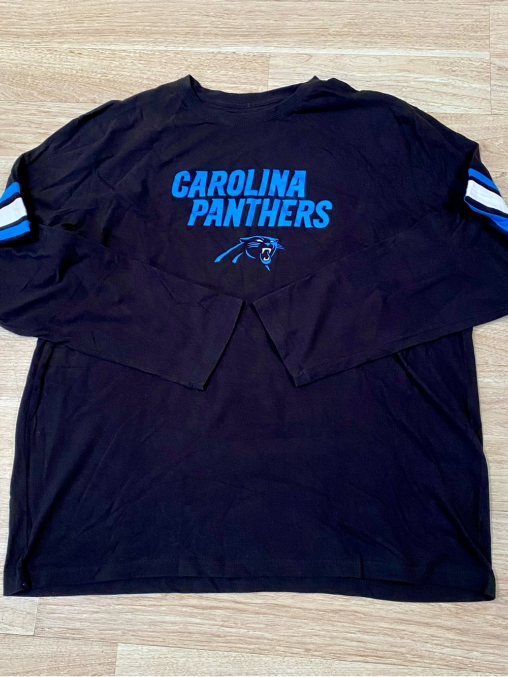 Carolina Panthers T-Shirt Men’s 2XL Black NFL Long Sleeve 100% Cotton Tee Shirt